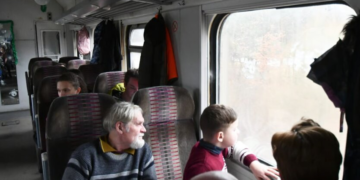 Прикладываете карту – и вся пенсия исчезает: чем опасны валидаторы в маршрутках