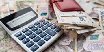 Украинцам придется работать до 70-75 лет: экономист назвала главное условие