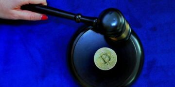 Уоррен требует от MrBeast раскрыть детали криптопроекта для подростков