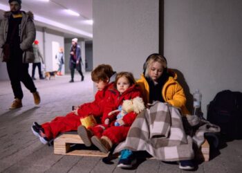 ЕС “урежет” права украинских беженцев: кто попадет под удар