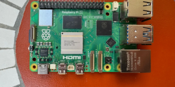 Мини-ПК за $200: Raspberry Pi 5 получил NVMe SSD через PCIe