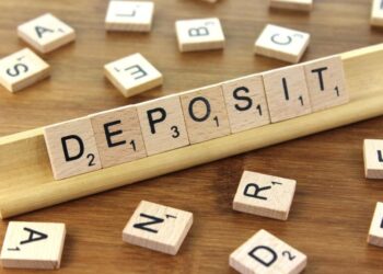 Отток депозитов и крушение фондов: аналитик назвал главные триггеры нового экономического обвала