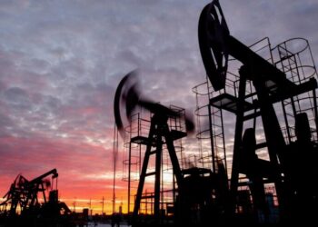 Война в Иране: Запад пытается “перекупить” Россию, чтобы спасти рынок нефти