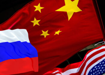 Три сверхдержавы в упадке: Каплан раскрыл причины ослабления США, России и Китая