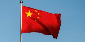 Китай стянул военную авиацию к Тайваню: все из-за Трампа и проблем в Пекине