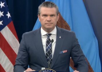 Хегсет раскритиковал помощь Украине и Байдена: оружие нужно США