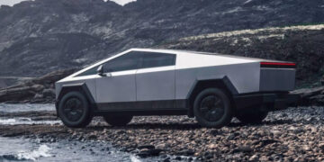 Tesla подняла цену на Cybertruck AWD на $10000 через 10 дней после анонса