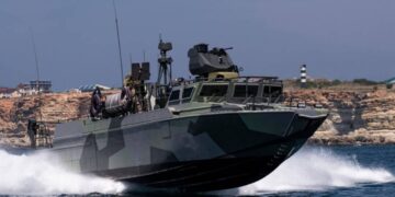 Со шведскими корнями и дронами: что известно о корабле БК-16, который ВСУ поразили в Крыму