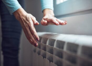 Тарифы на тепло под угрозой пересмотра: экономист нашел тревожные нормы в меморандуме с МВФ