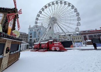 В Киеве разрабатывают решение по урегулированию статуса колеса обозрения на Подоле – КГГА