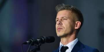 Выборы в Венгрии: Мадьяр хочет переписать конституцию, чтобы очистить власть от Орбана