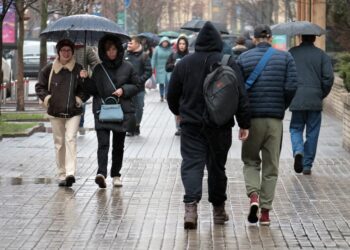 Весна на паузе: чего ждать от погоды сегодня и где понадобятся зонтики