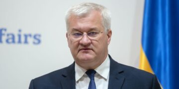 “Государственный бандитизм”: МИД угрожает Венгрии санкциями, и говорит – инкассаторов депортировали