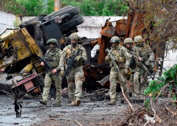 Документы под грифом “секретно”: ГУР узнало, сколько россиян на самом деле погибло в войне в Украине