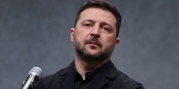 Уход ВСУ с Донбасса сохранит Путину от 300 тысяч до миллиона солдат, – Зеленский