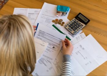 С протянутой рукой: аналитик объяснил последствия тарифного хаоса