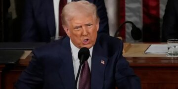 "Інакше нічого не залишиться": Трамп закликає Іран до угоди після знищення найбільшого мосту країни