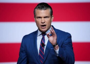 Глава Пентагону Гегсет вимагає негайної відставки начальника штабу армії США – CBS News