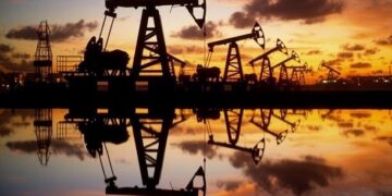Перед перемирием США и Ирана инвесторы поставили $950 млн на падение нефти