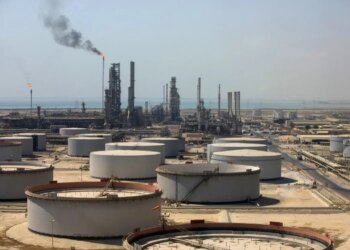 Саудівська Аравія втратила понад 600 тис. барелів нафти на добу через атаки, ще 700 тис. обмежено трубопроводом