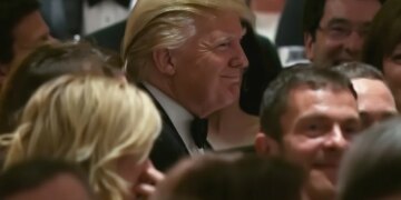 Трамп уперше за президентство відвідав вечерю кореспондентів Білого дому, де його висміяли 11 років тому