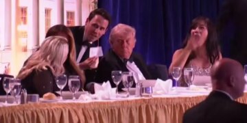 Трампа терміново евакуювали з вечері кореспондентів Білого дому через постріли