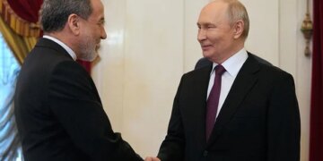 путін заявив про підтримку Ірану та похвалив його народ за "опір" США
