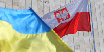 Украинская пенсия в Польше: сколько денег забирает трансфер