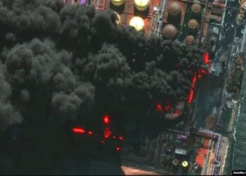 “Захлебнулись нефтью”: Романенко об энергетическом коллапсе России