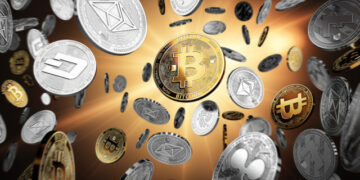 Биткоин обгоняет альткоины