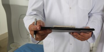 Українські психлікарні надають адекватне лікування, але є нестача терапевтів та соцпрацівників, – звіт Комітету РЄ