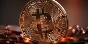 Апрель стал худшим месяцем для DeFi: потери достигли $795 млн с начала года