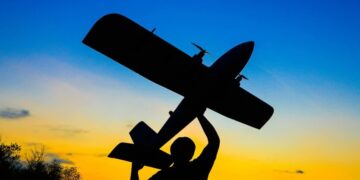 Дальнобойные дроны ВСУ: как Украина может диктовать условия России – Романенко