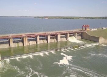 Россия сбросила шесть авиабомб на крупнейшее водохранилище под Харьковом: что известно о последствиях