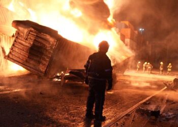 Ворог знову завдавав ударів по цивільній інфраструктурі Одещини, виникли пожежі