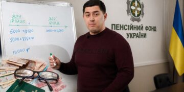 Некоторым пенсионерам придется дважды судиться за выплаты: юрист объяснил схему