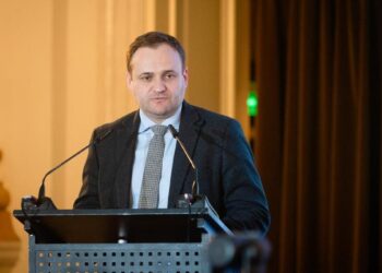 Кулеба: В 2026 году государство направило около 16 млрд грн на поддержку внутренних пассажирских перевозок дальнего следования