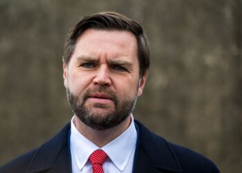 Вэнс уже в Пакистане: США и Иран вот-вот начнут мирные переговоры