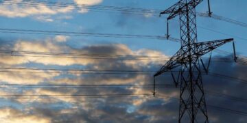 Правительство оставило неизменным тариф на э/э для населения до 31 октября – Свириденко