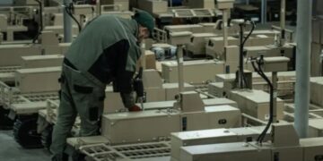 Трудовой ресурс не возобновляется: Устенко прогнозирует коллапс реального сектора производства