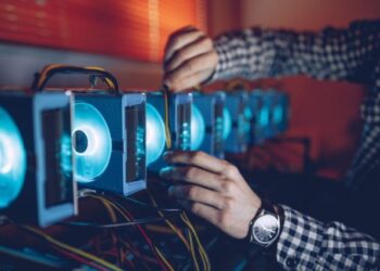 В Башкортостане нашли майнинг-ферму в садовом домике