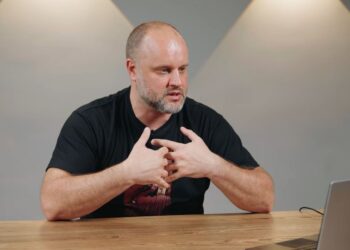 Войска РФ на Донбассе, убийство Захарченко и отжатый бизнес: предатель Губарев во всем признался