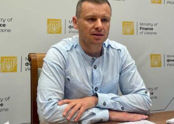 Глава Минфина консультировался по Пронину как главе Госфинмониторинга со Шмыгалем, оснований для его увольнения не видит