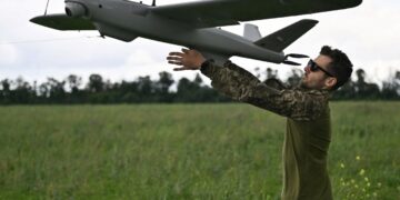 Силы беспилотных систем поразили ЗРК, топливные цистерны и склады РФ на Луганщине (видео)