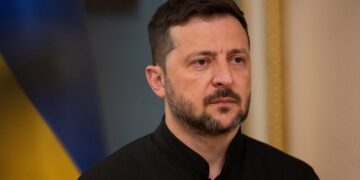 Зеленский отреагировал на поездку Венса к Орбану накануне выборов в Венгрии