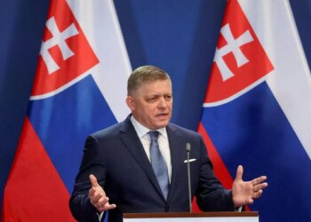 Чехія видала дозвіл на проліт літака словацького прем’єра Роберта Фіцо до москви – ЗМІ