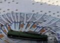 Посадовець ТЦК на Волині та ексвійськовий за хабарі знімали з розшуку військовозобов’язаних
